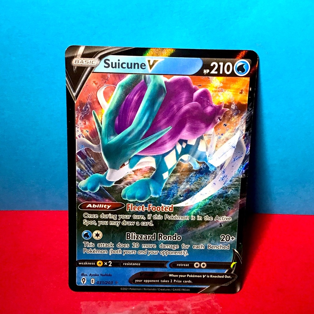 2021 SUICUNE V #031/203 HOLO EVOLING SKIES MINT CONDITION